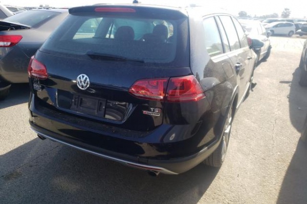 фото Volkswagen golf SPORTWAGEN S