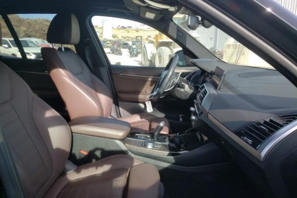 фото BMW X3 XDRIVE30I