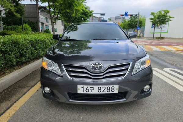 фото TOYOTA CAMRY
