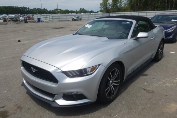 фото Ford Mustang