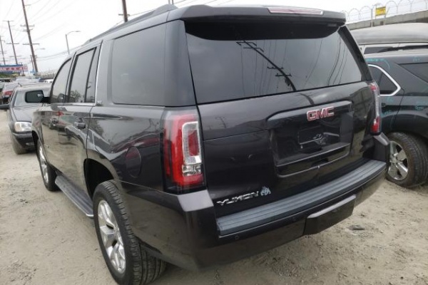 фото GMC YUKON SLT