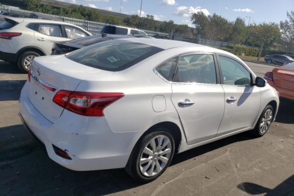 фото Nissan Sentra S