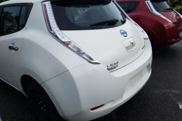 фото Nissan Leaf S