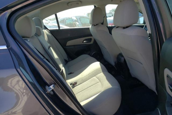 фото Chevrolet Cruze LT