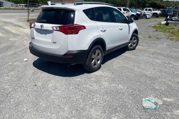 фото Toyota RAV4 XLE