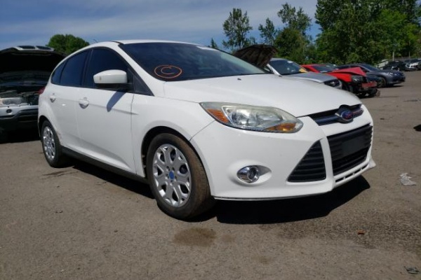 фото Ford Focus SE