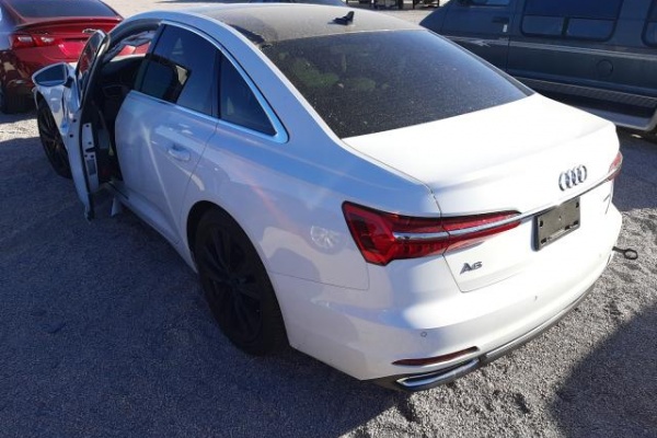 фото Audi A6 Premium