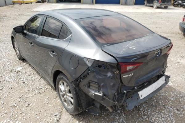 фото Mazda 3 TOURING