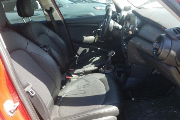 фото Mini COOPER S