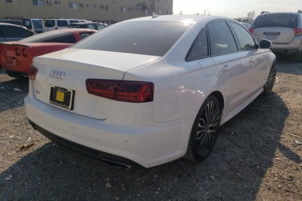 фото Audi A6 Premium