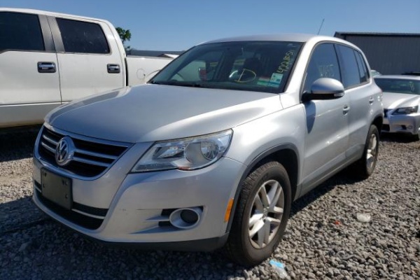 фото Volkswagen Tiguan S