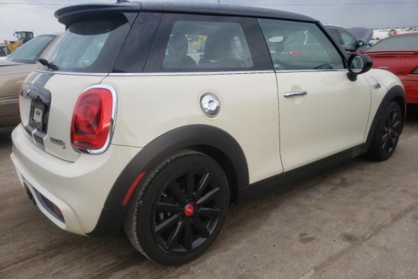 фото Mini COOPER S