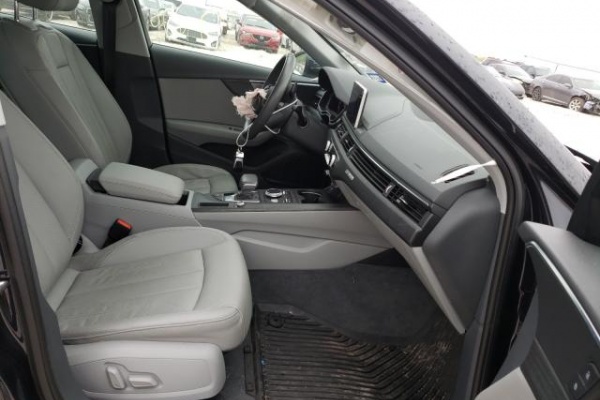 фото Audi A4 Premium Plus