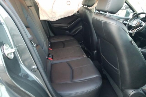 фото Mazda 3 TOURING