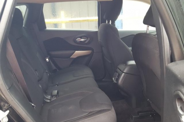 фото jeep CHEROKEE LATITUDE