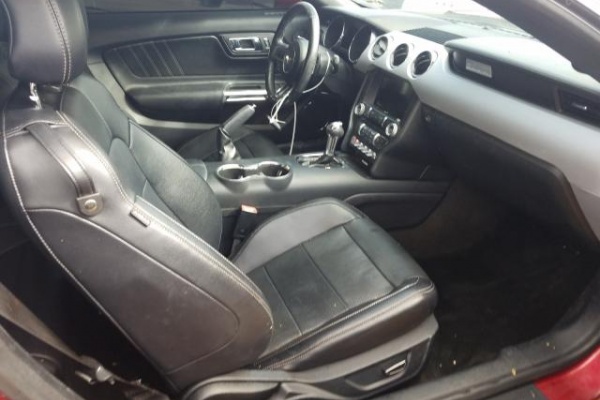 фото Ford Mustang