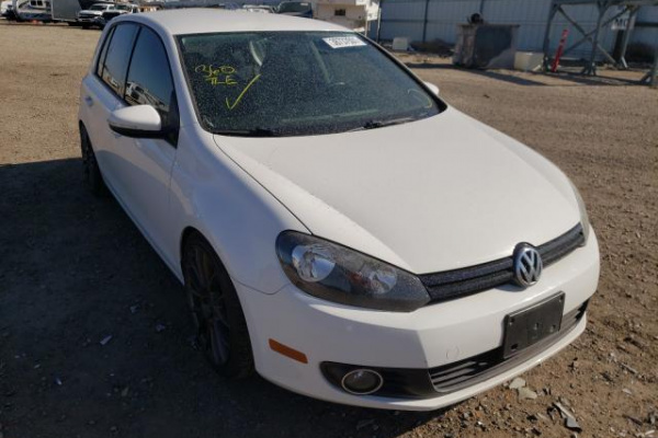 фото VOLKSWAGEN GOLF