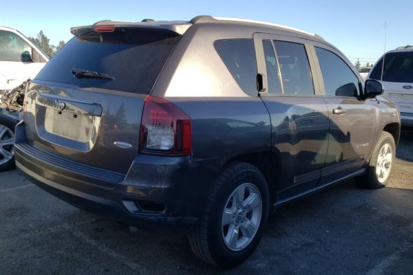 фото jeep COMPASS LATITUDE