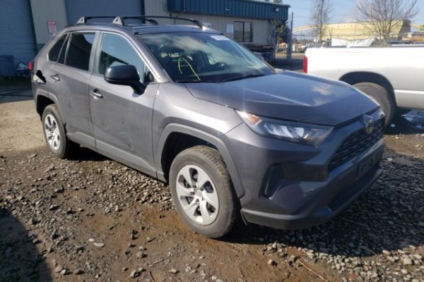 фото Toyota RAV4 LE