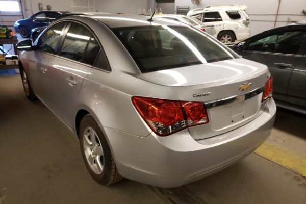 фото Chevrolet Cruze LT