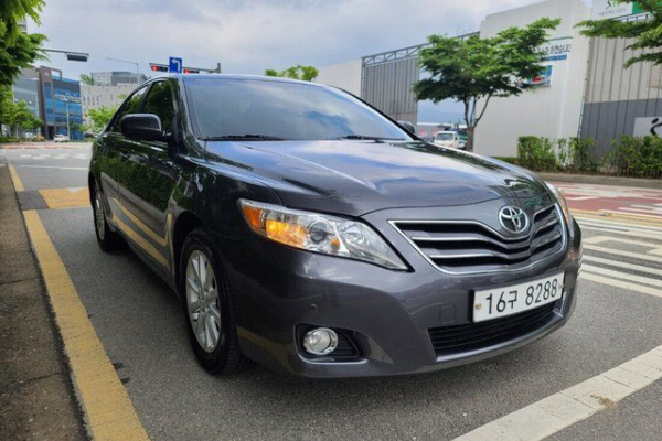 фото TOYOTA CAMRY