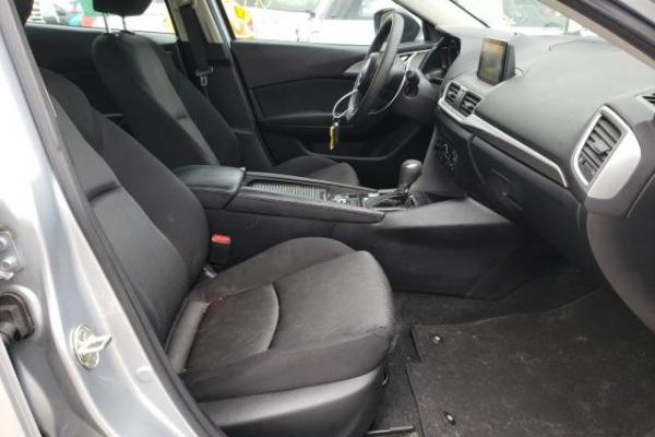 фото Mazda 3 SPORT