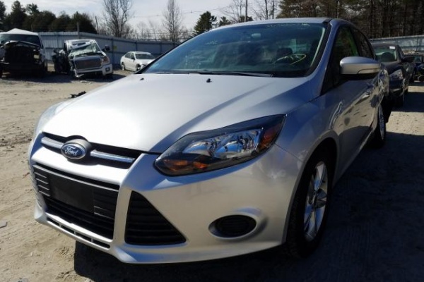 фото Ford Focus SE