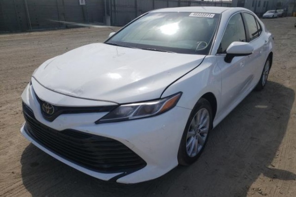 фото Toyota Camry L