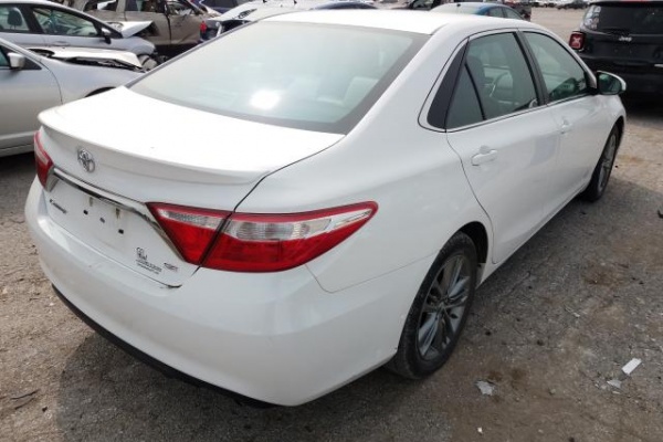 фото Toyota Camry LE