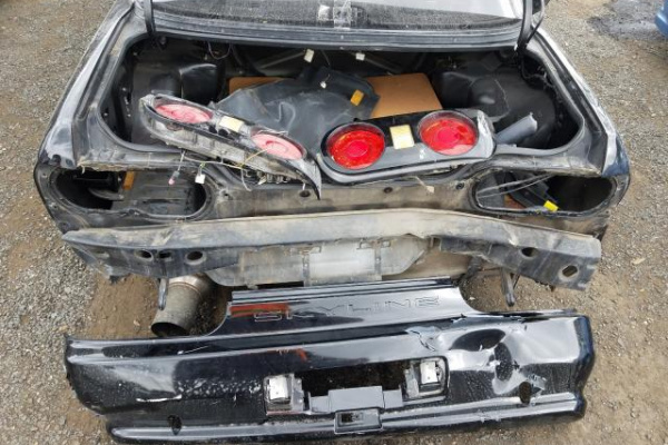 фото NISSAN SKYLINE