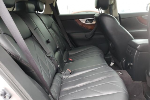 фото Infiniti FX 35