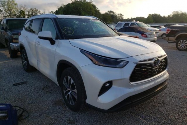 фото Toyota HIGHLANDER XLE