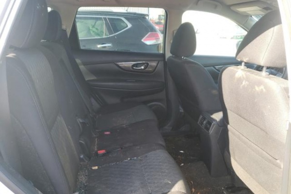 фото Nissan ROGUE S