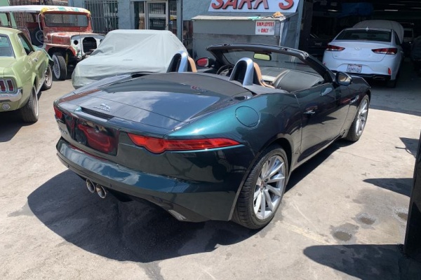 фото Jaguar F-Type