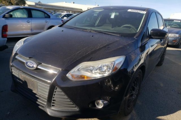 фото Ford Focus SE
