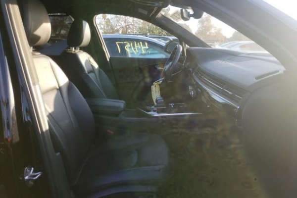 фото Audi Q7 PRESTIGE