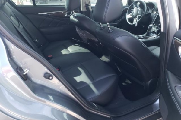 фото Infiniti Q50 LUXE