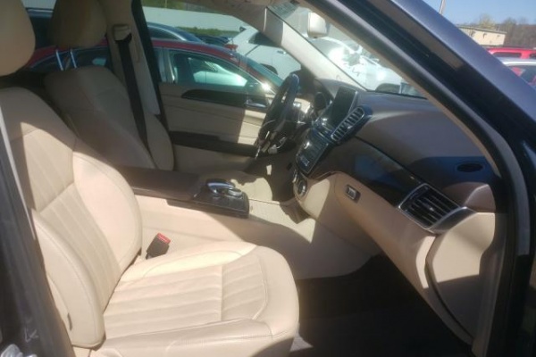 фото Mercedes-Benz GLE 350