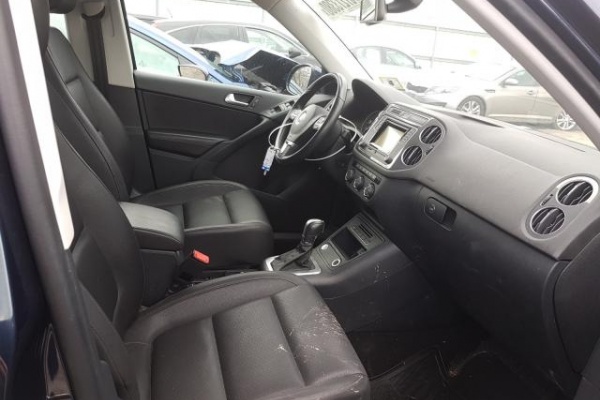 фото Volkswagen TIGUAN