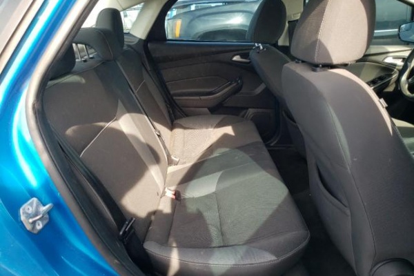 фото Ford Focus SE