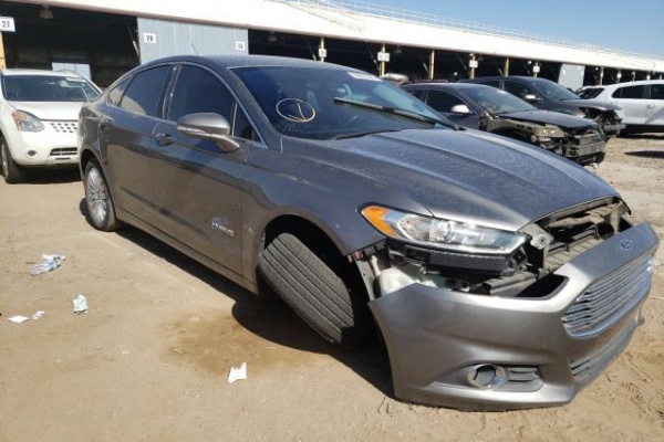 фото Ford Fusion SE HYBRID