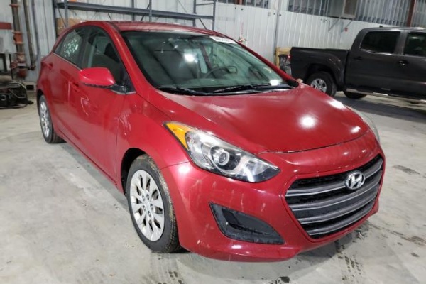 фото Hyundai Elantra GT