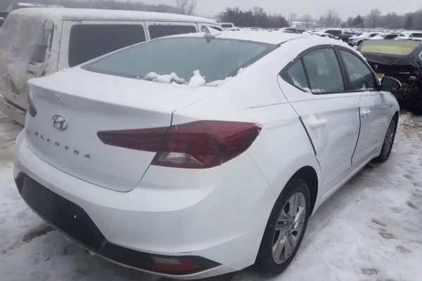 фото Hyundai Elantra SEL