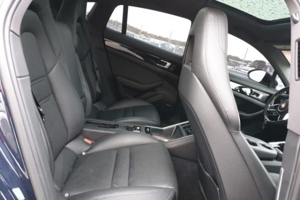 фото PORSCHE PANAMERA BASE