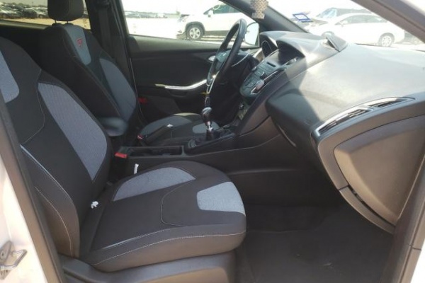 фото Ford Focus ST