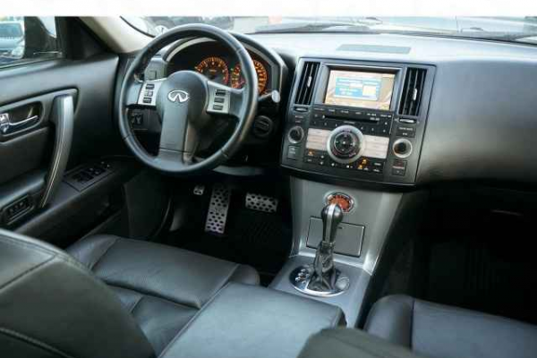 фото Infiniti FX35