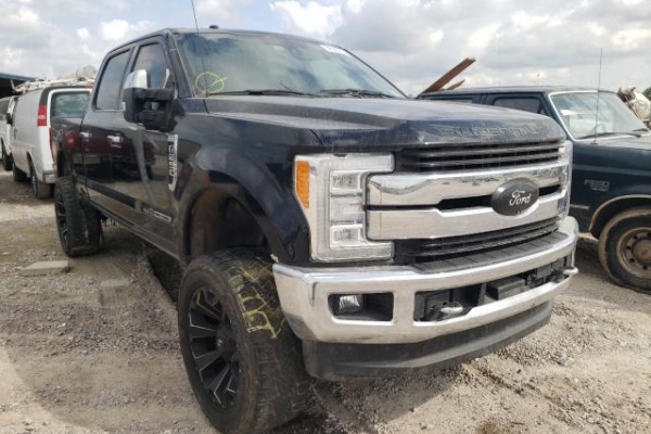 фото Ford F-150 SUPER DUTY