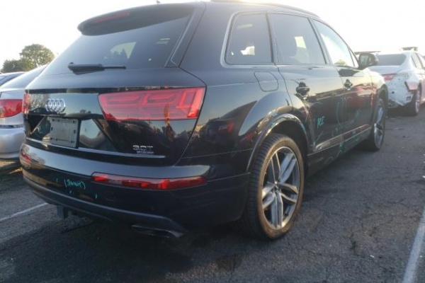 фото Audi Q7 PRESTIGE